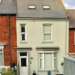 The Merry Gull, - Stunning, Quirky, Luxury *