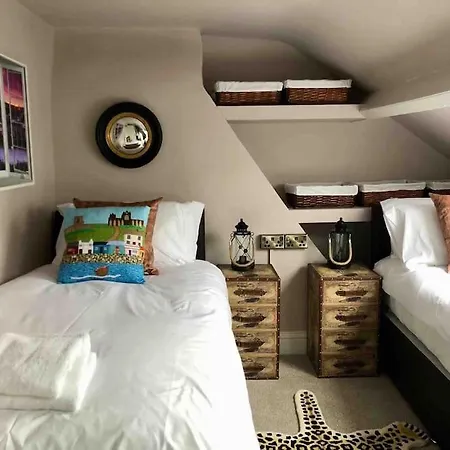 The Merry Gull, - Stunning, Quirky, Luxury