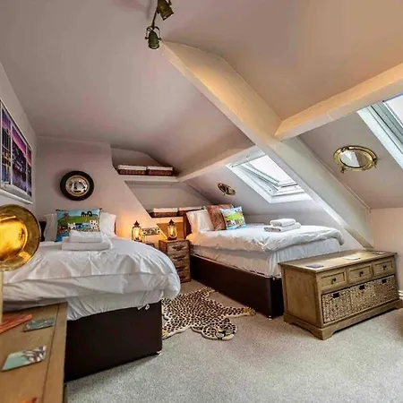 The Merry Gull, - Stunning, Quirky, Luxury Сasa de vacaciones *