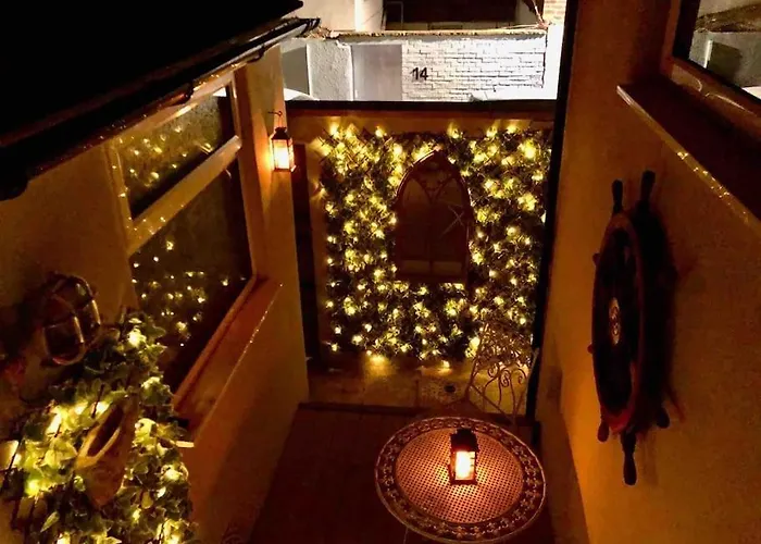 The Merry Gull, - Stunning, Quirky, Luxury * Whitby