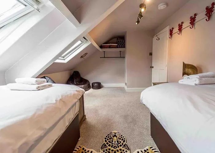 The Merry Gull, - Stunning, Quirky, Luxury * Whitby