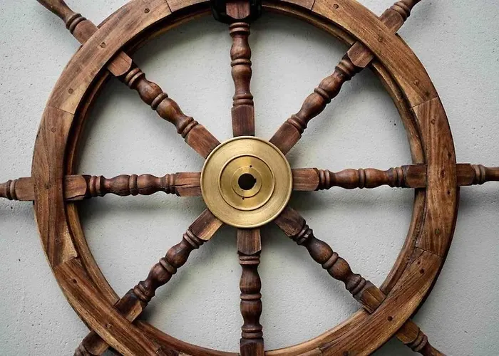 The Merry Gull, - Stunning, Quirky, Luxury * Whitby