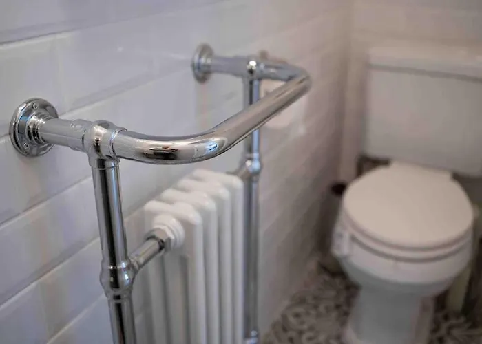 The Merry Gull, - Stunning, Quirky, Luxury *