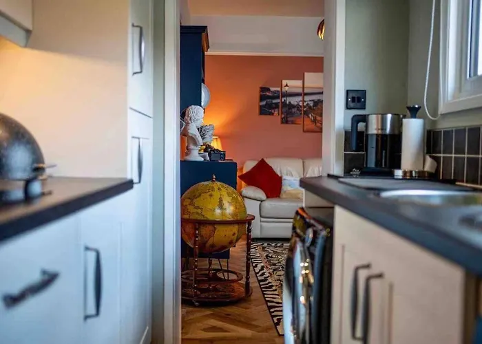 The Merry Gull, - Stunning, Quirky, Luxury * Whitby