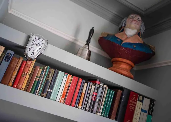 The Merry Gull, - Stunning, Quirky, Luxury * Whitby